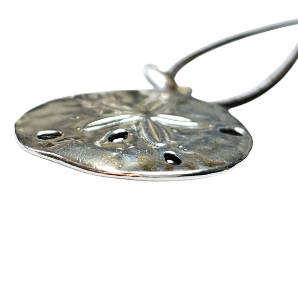 Vintage Sterling Silver Sand Dollar pendant - Picture 10 of 16